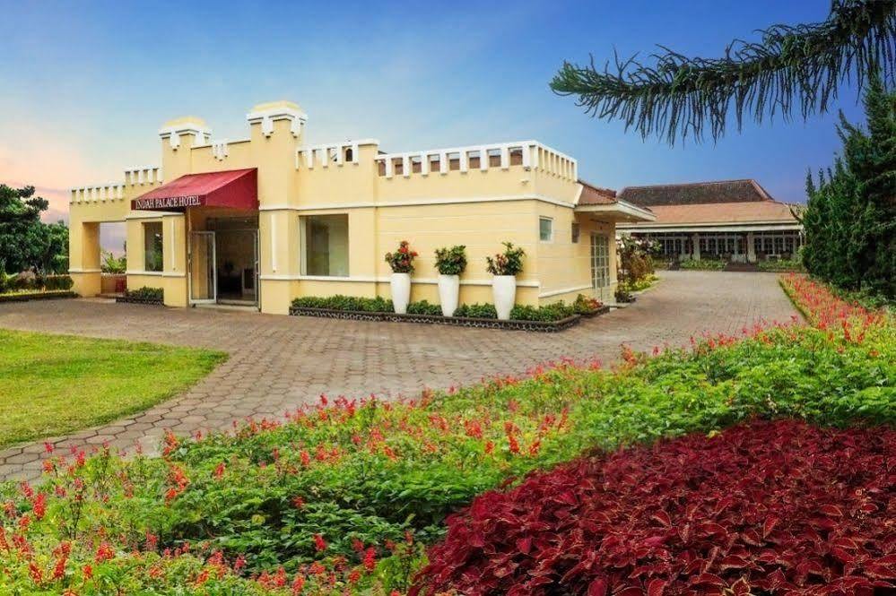 Hotel Indah Palace Таванґманґу Екстер'єр фото